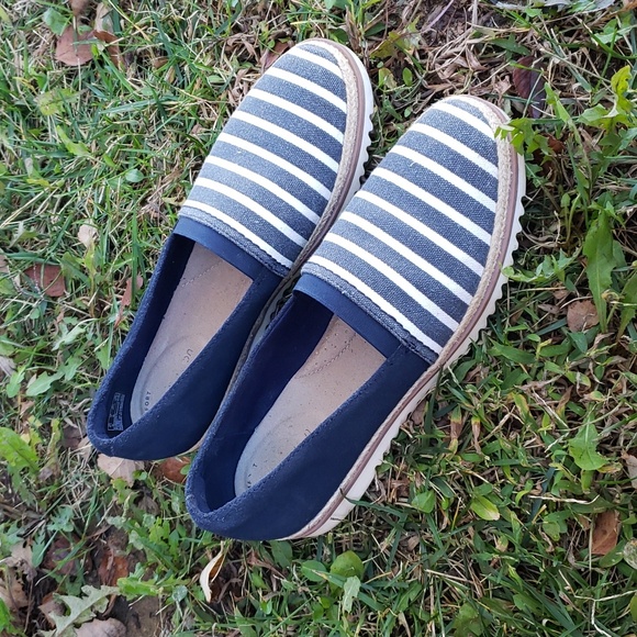 Clarks Shoes - Clarks Womens Serena Paige Comfort Collection Espadrille Loafer Size 7 Nautical